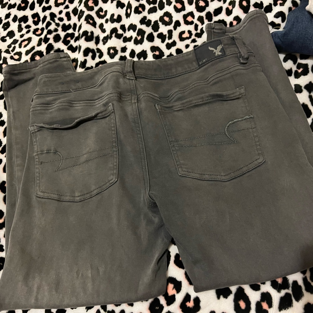 American Eagle Jegging Crop